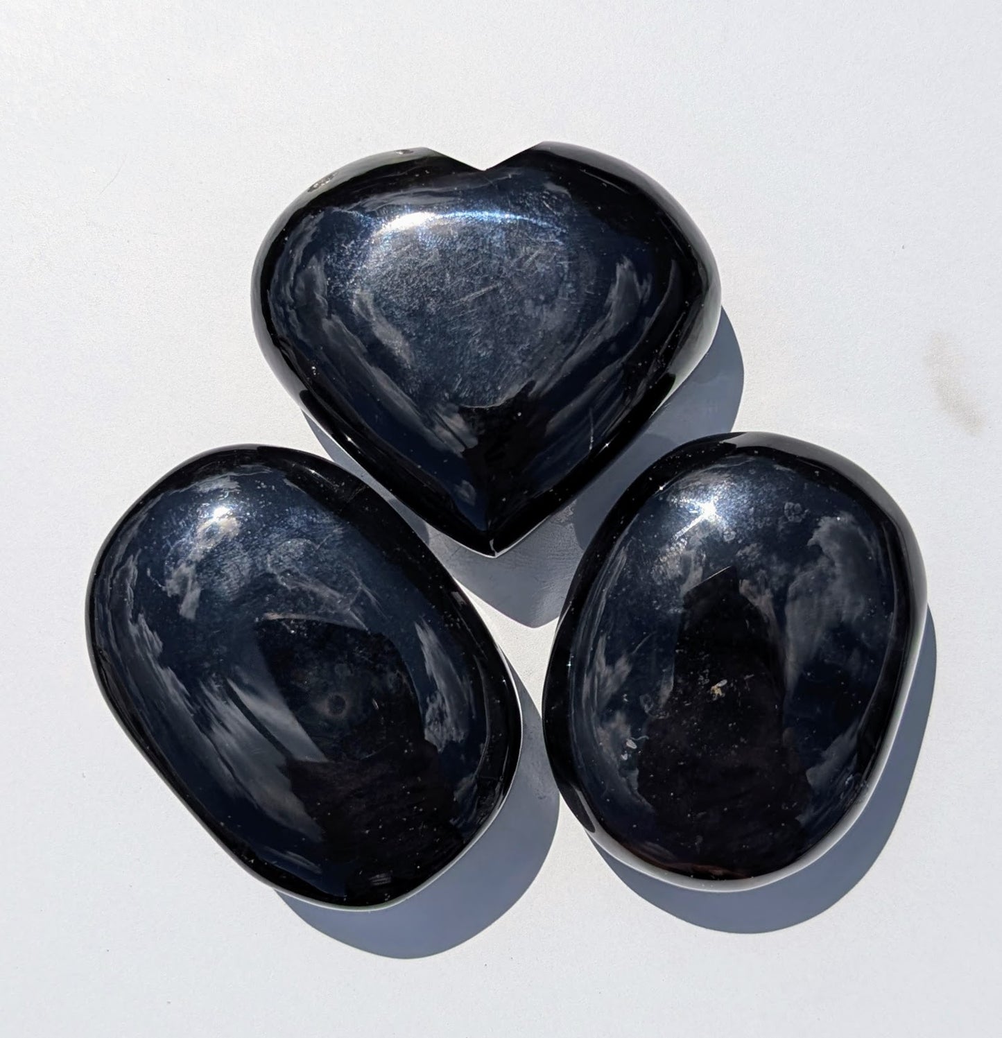 Onyx Palm Stones
