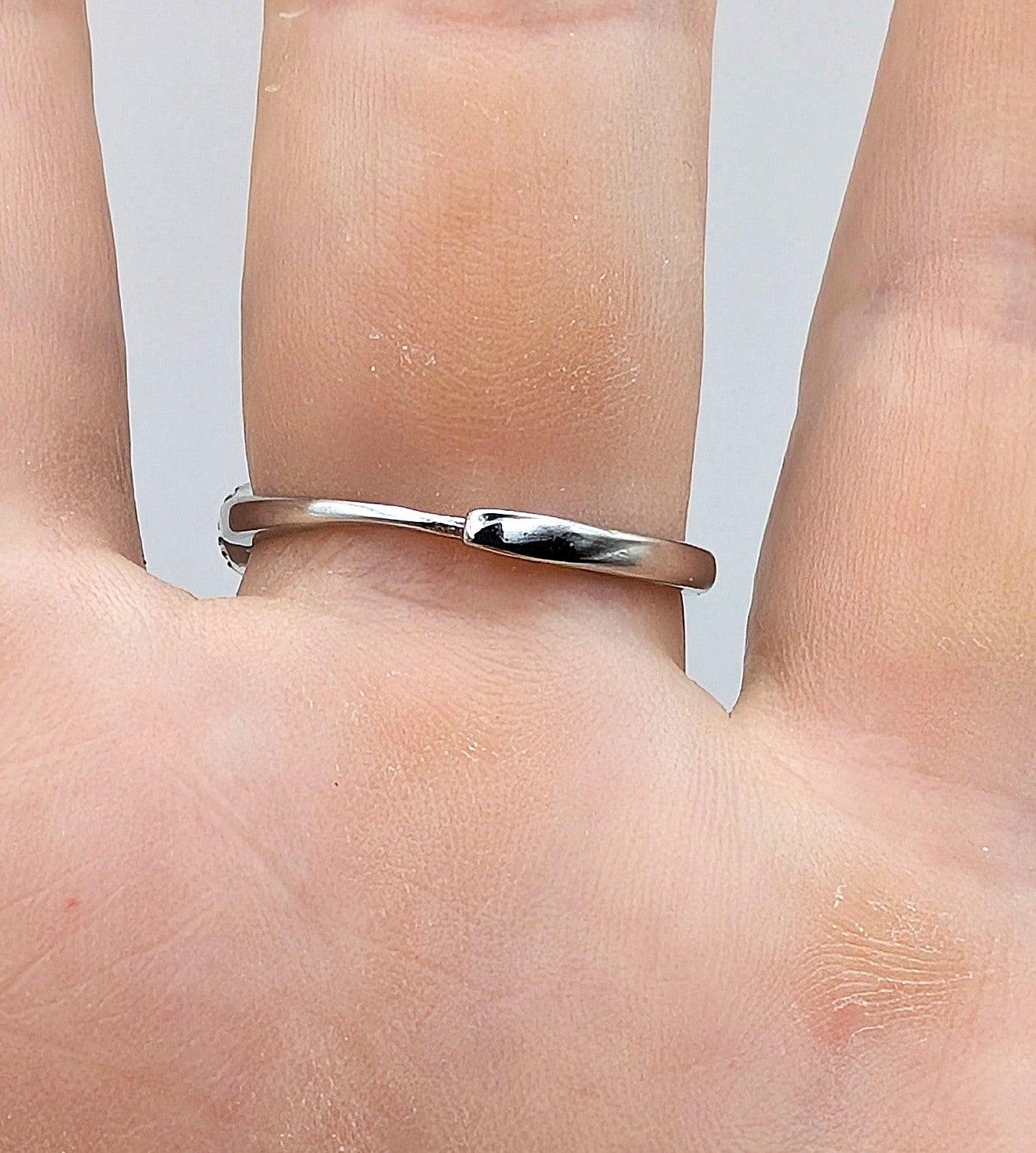 Ring Garnet Band Silver Color Plated Adjustable