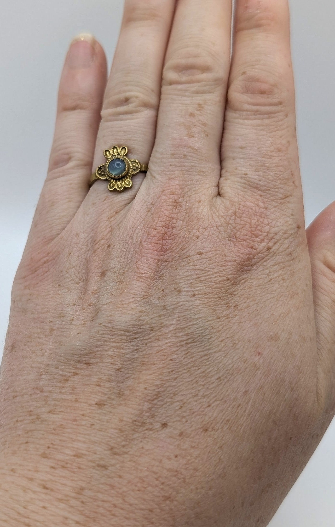 Ring Grey Cat’s Eye Gold Color Plated