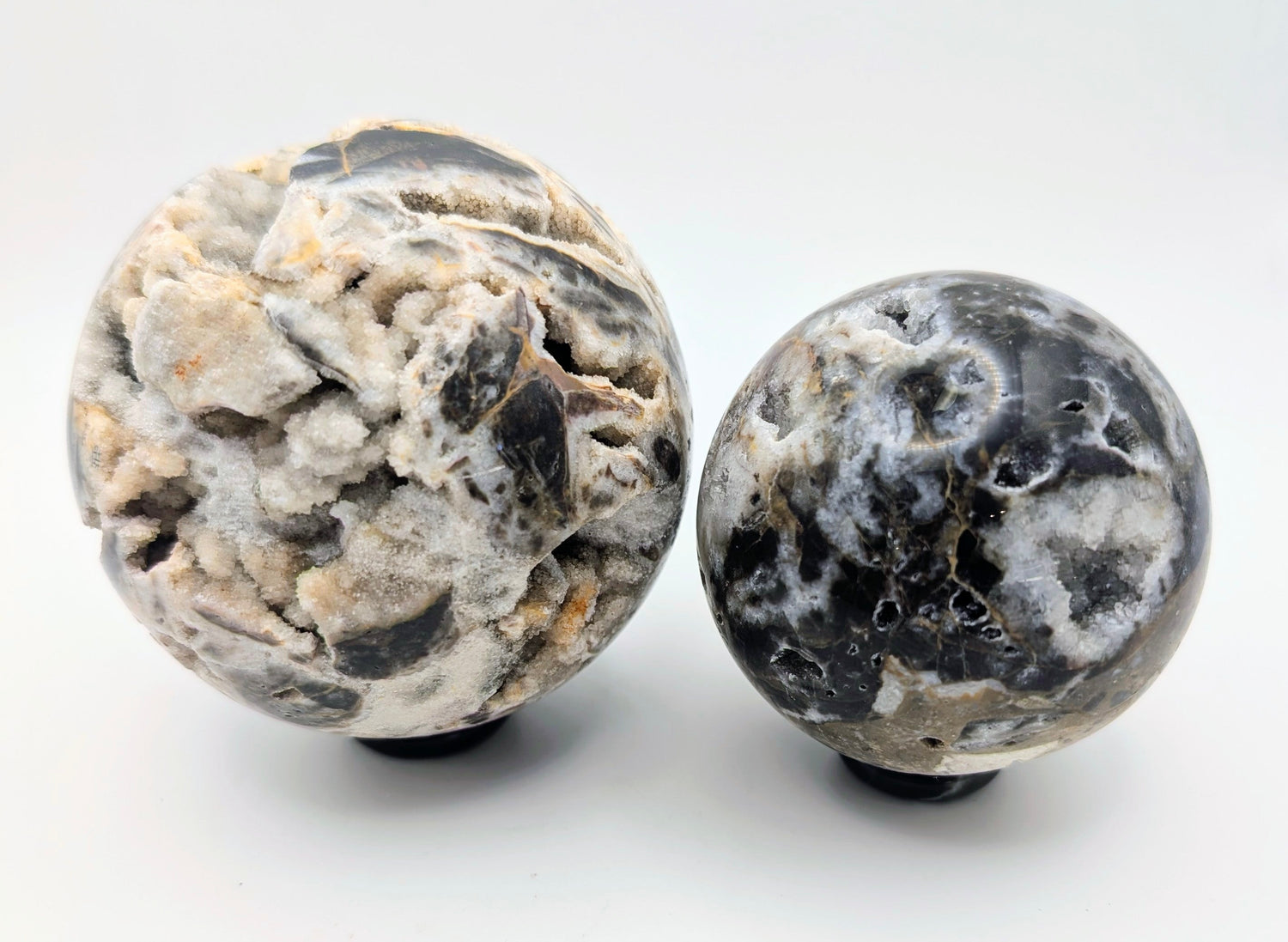 Crystal Altar Anchors – Statement Stones, Freeforms, Spheres, Towers, Clusters