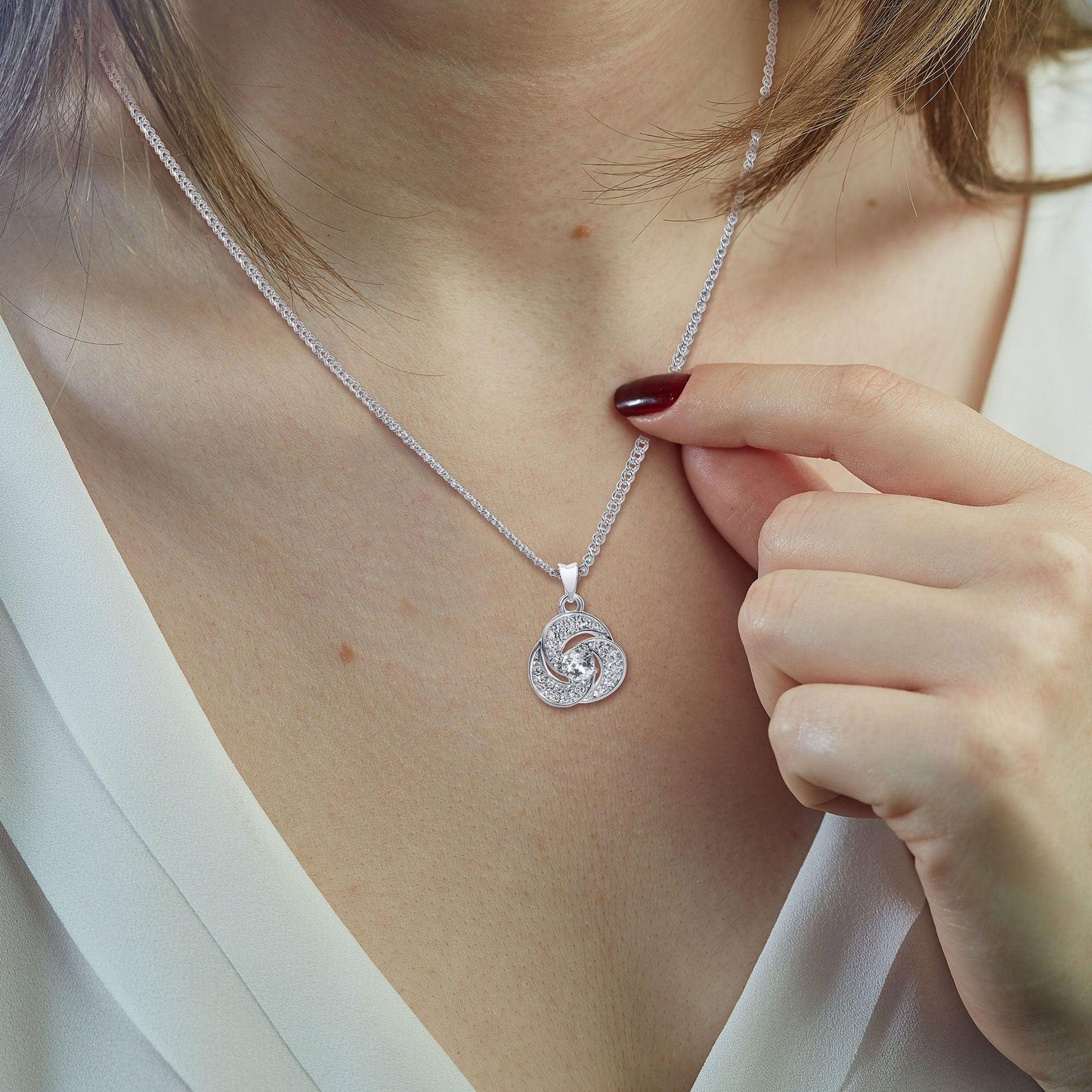 Tryndi Love Knot Necklace