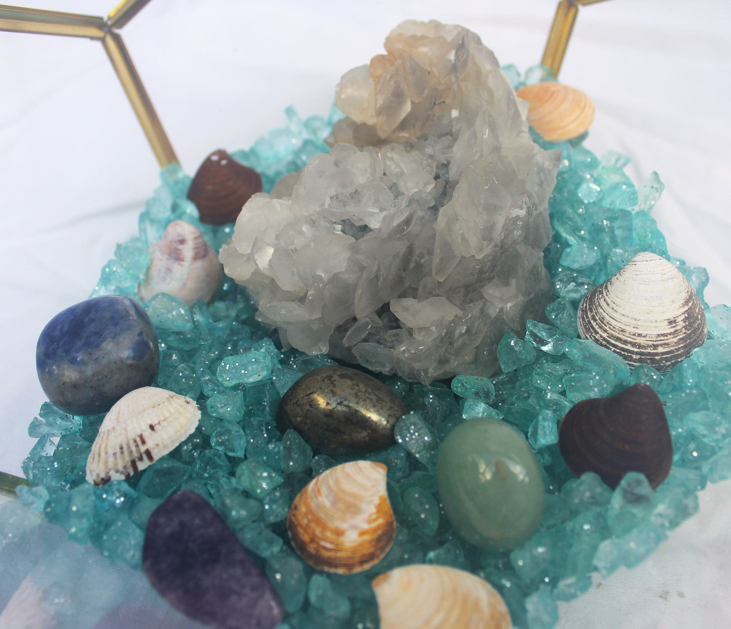 Crystal Geode Terrarium Scalenohedral Calcite - Dogtooth Tides