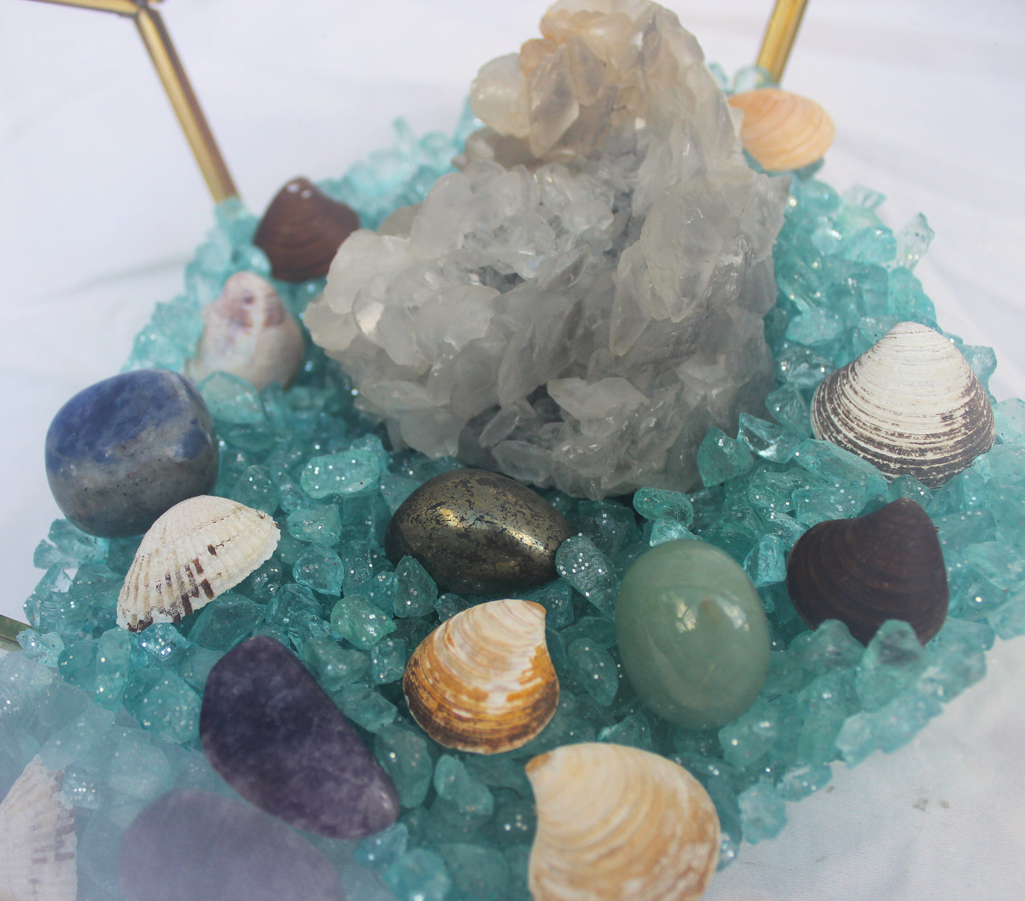 Crystal Geode Terrarium Scalenohedral Calcite - Dogtooth Tides