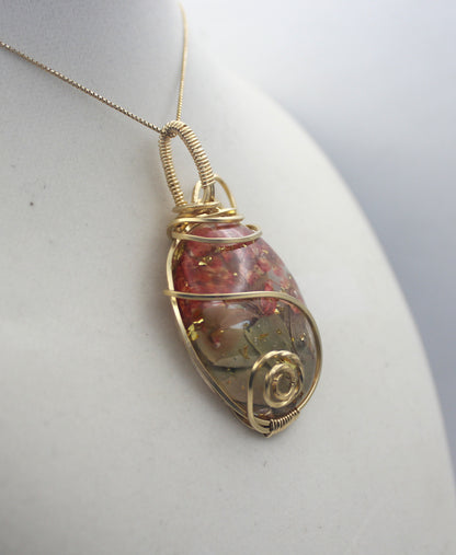 Gold Flower Resin Pendant Necklace