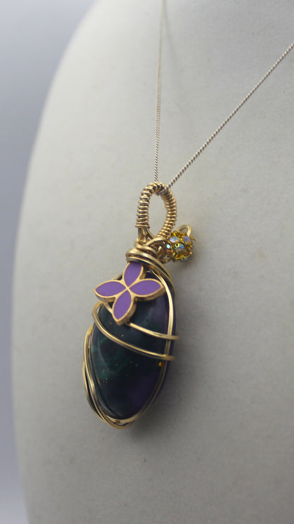 Gold Malachite Resin Flower Pendant Necklace