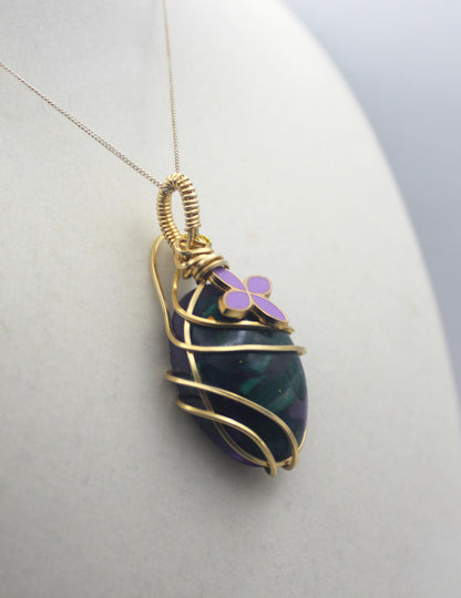 Gold Malachite Resin Flower Pendant Necklace