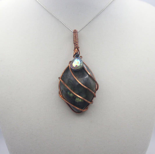 Raw Copper Labradorite with Charm Pendant Necklace