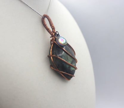 Raw Copper Labradorite with Charm Pendant Necklace
