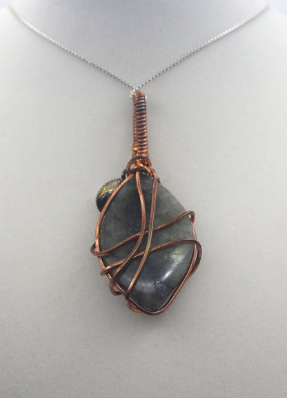 Raw Copper Labradorite with Charm Pendant Necklace