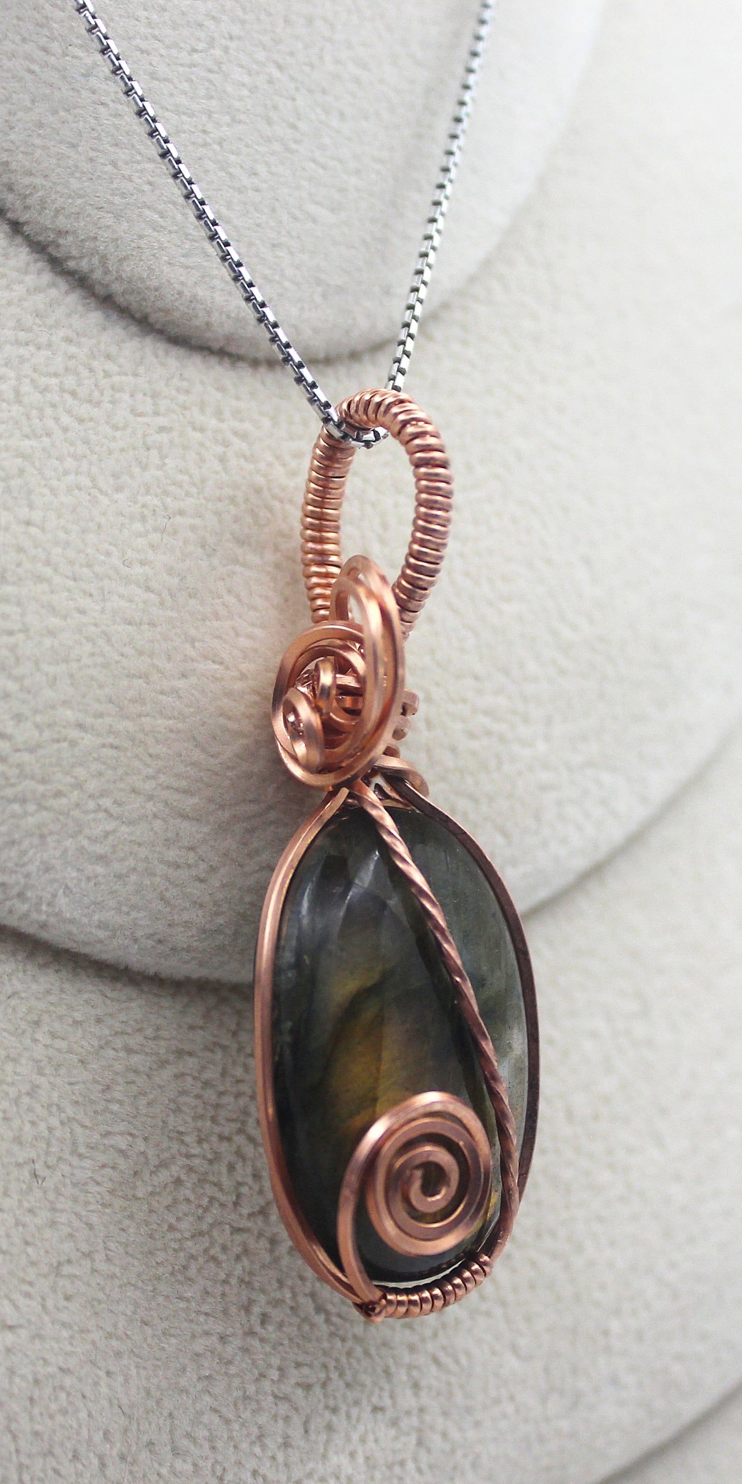 Raw Copper Labradorite Pendant Necklace