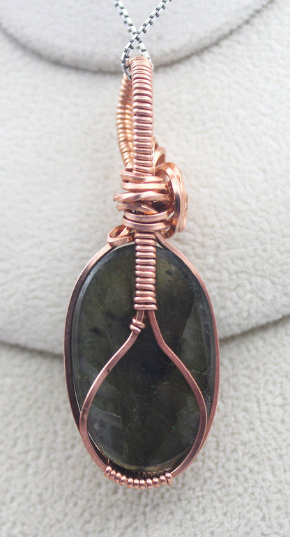 Raw Copper Labradorite Pendant Necklace