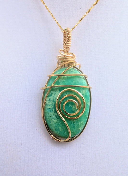Chrysoprase Cabochon *Gold*