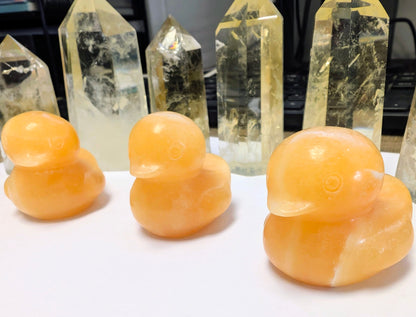 Orange Calcite Duck Carving – Joy, Creativity & Gentle Motivation